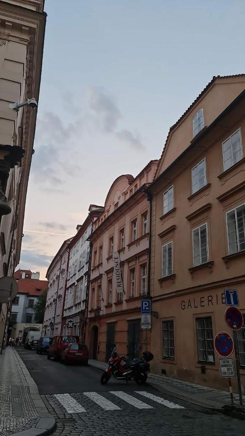 Laxmi Happy Home In Historical Praha Exteriér fotografie